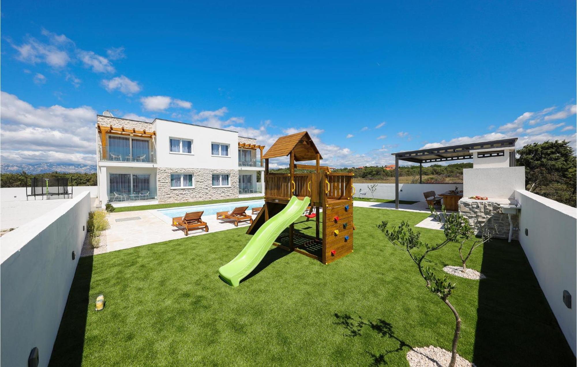 Stunning Home In Vrsi With Kitchen Kültér fotó