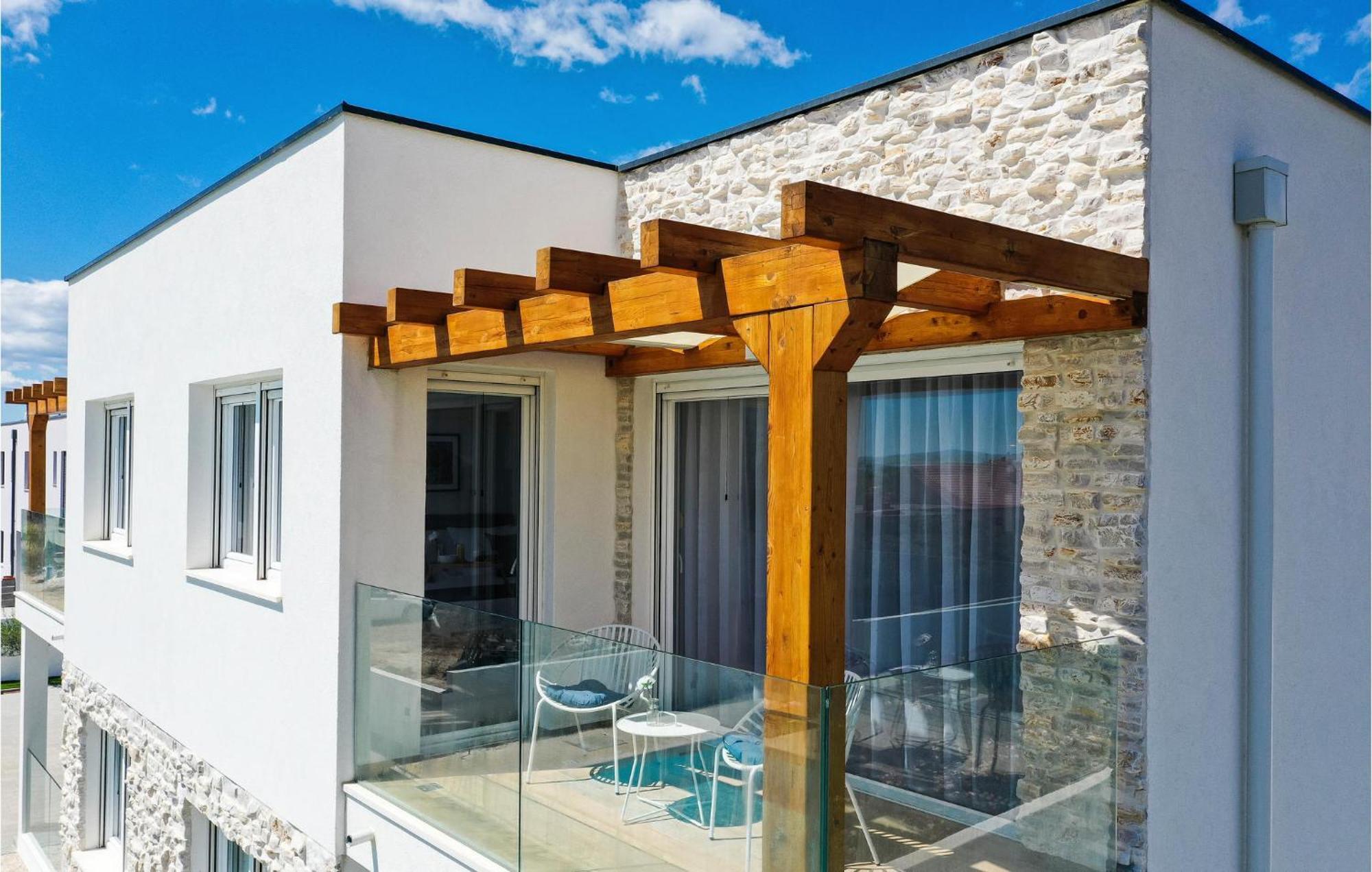 Stunning Home In Vrsi With Kitchen Kültér fotó